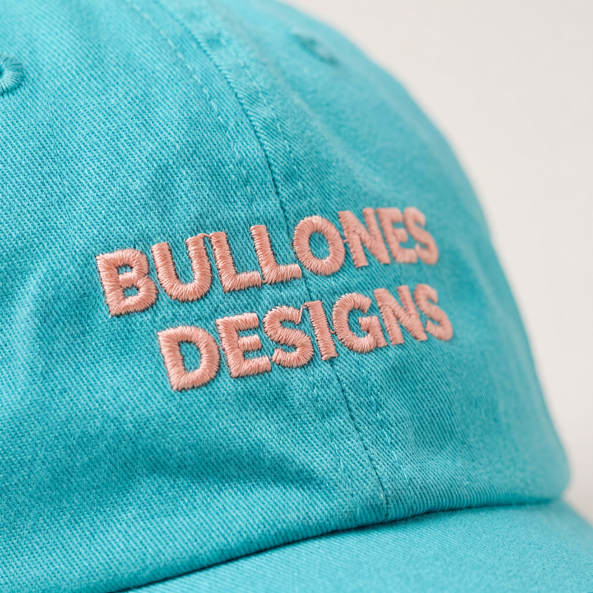 Gorra Vintage Bullones Designs | Efecto Lavado Premium Bordada